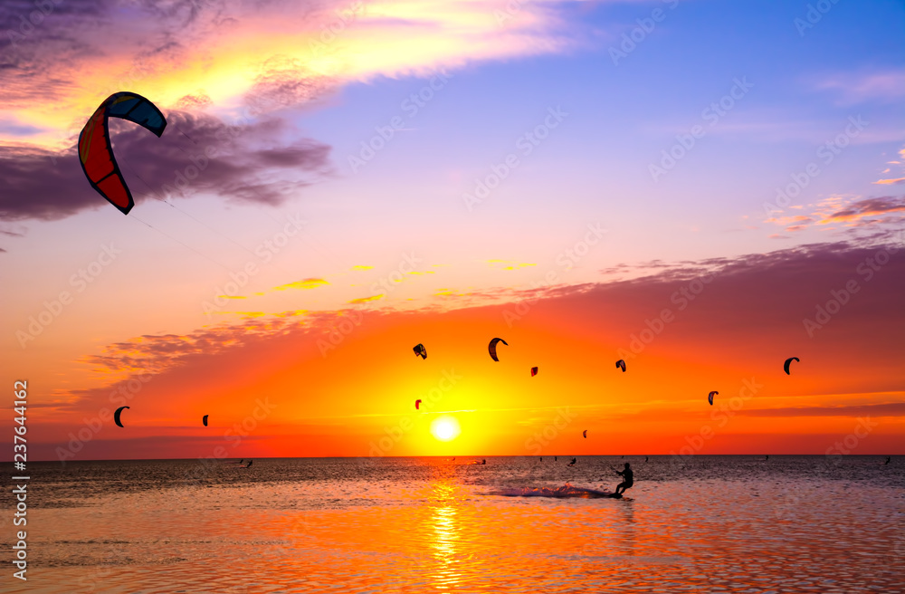 Sky kitesurfing outlet