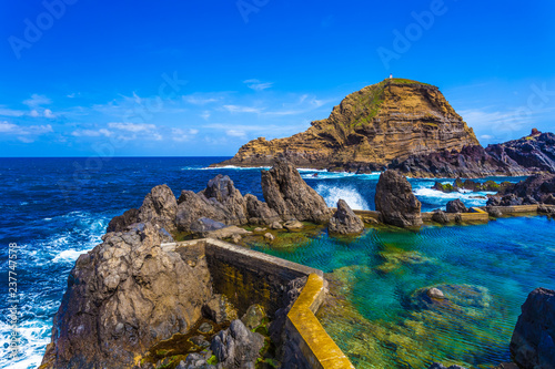 Φωτογραφία Traditional swimming pools on the island coast of Madeira, in Porto Moniz region