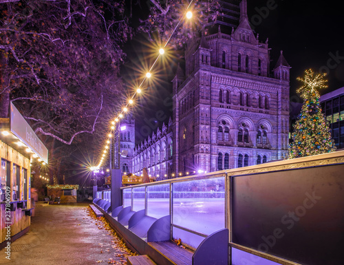 Canvas Print Skating rink near Natural history museum in London