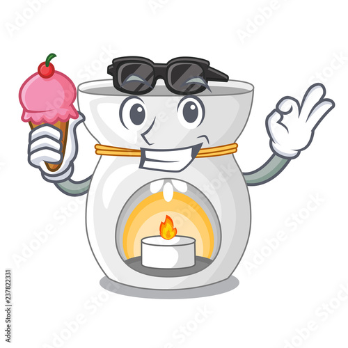 With ice cream therapy aroma lamp and candle character