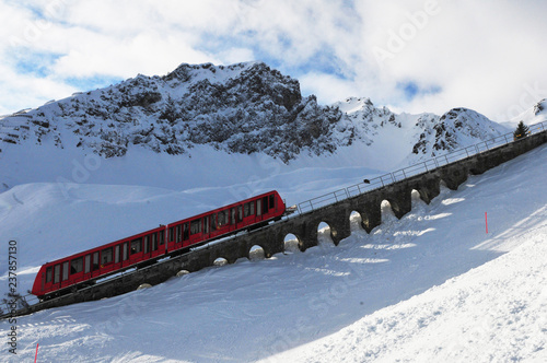 Winter sport: Davos Parsenn cable car transport up to Parsenn mountains photo