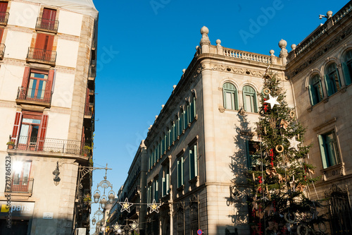 Photography Barcelona, Spain - 06 dicember 2018: traditional christmas tree in barcelona cen