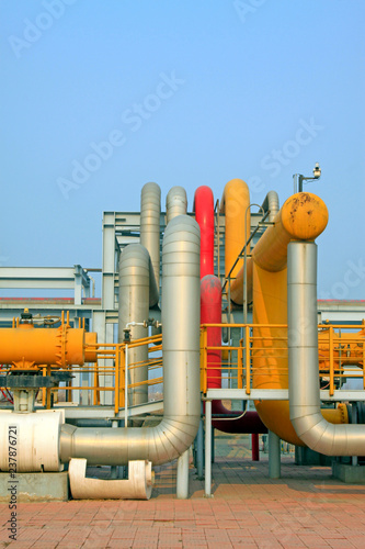 crude oil processing and transmission equipment