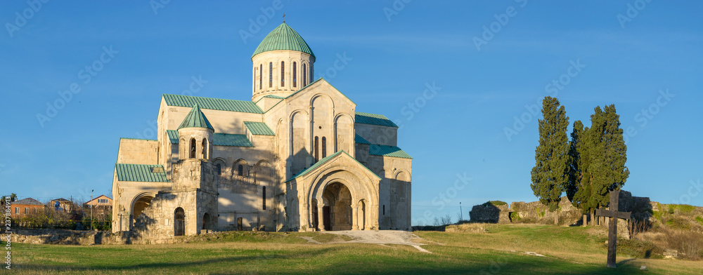Obraz premium Panoramic View of the Bagrati Cathedral of Kutaisi, Georgia