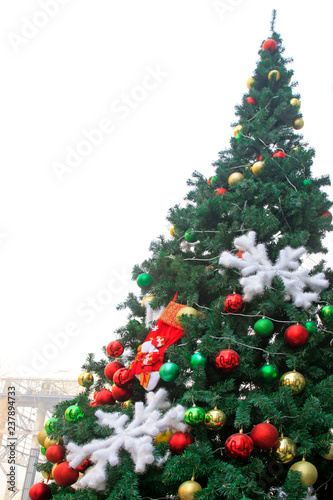 Christmas tree features