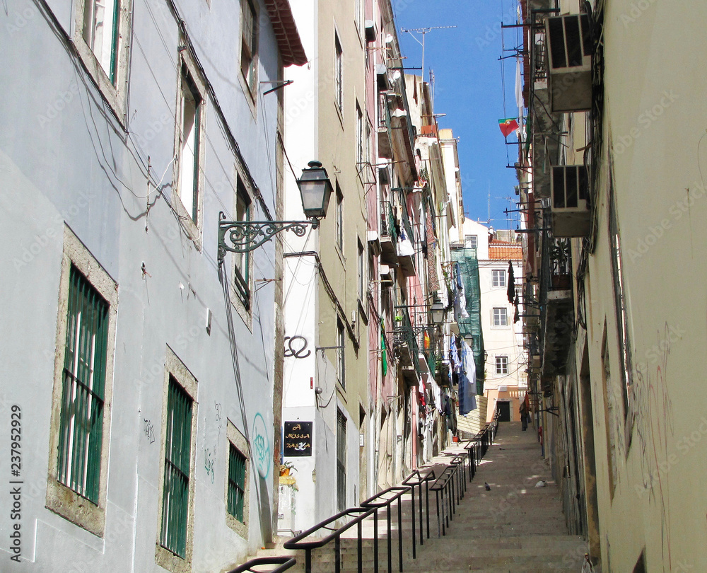 Lisboa. A very small alley with steps