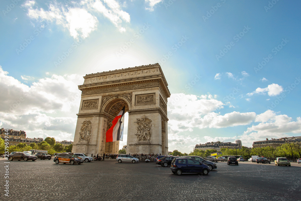 The arc de triomphe de l'Étoile in Paris