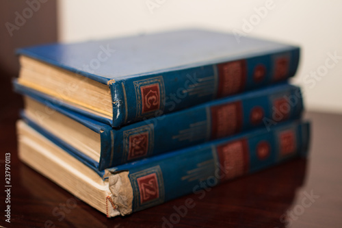 Livros Velhos - Old Books