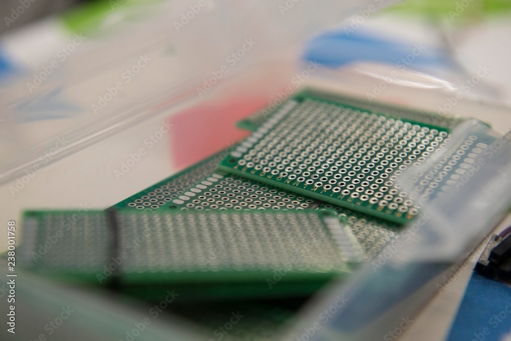 electronic component isolated electronic component isolated