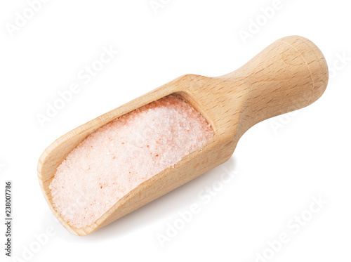 pink himalayan salt in scoop