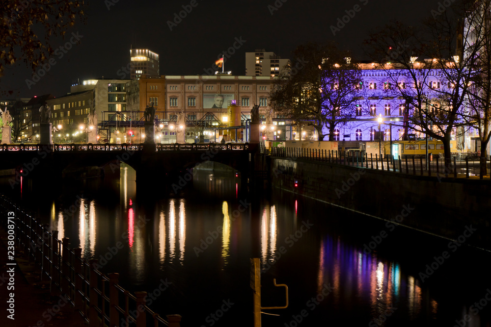 Fototapeta premium Berlin, Mitte, Blick von der Schlossbrücke