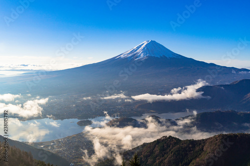 新道峠より朝の富士山