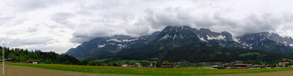 Panorama Wilder Kaiser im Sommer, Ellmau, Tirol Panorama Wilder Kaiser im Sommer, Ellmau, Tirol