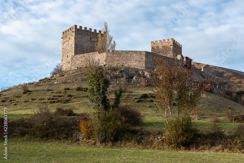 Obraz na płótnie Argueso Castle (or San Vicente Castle), Cantabria, Spain w salonie
