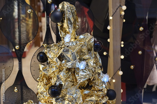 golden accessories