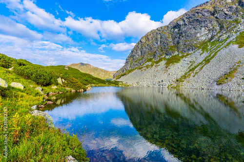 Fototapeta Naklejka Na Ścianę i Meble -  scene with mountain lake