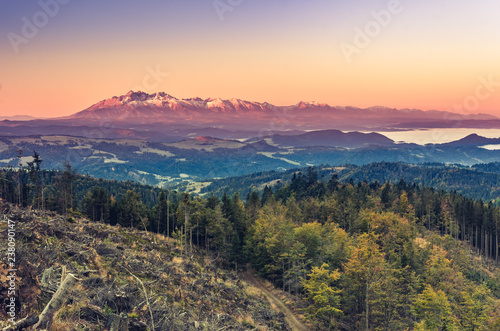 Fototapeta Naklejka Na Ścianę i Meble -  Tatra mountains panorama, autumn sunrise, Poland