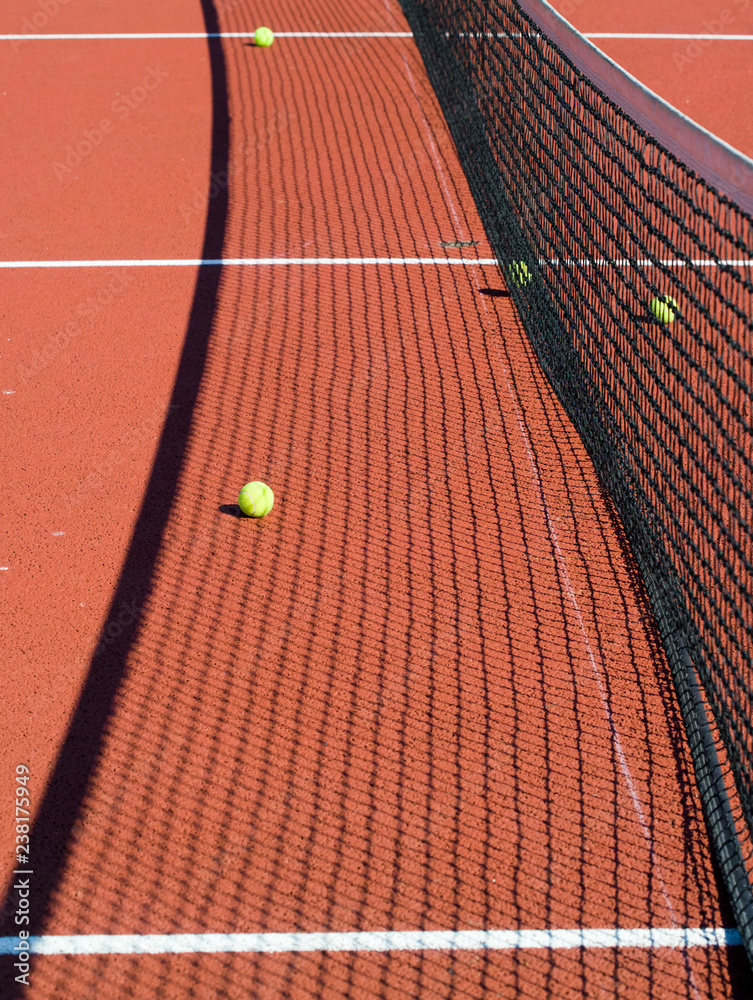 tennis balls with net