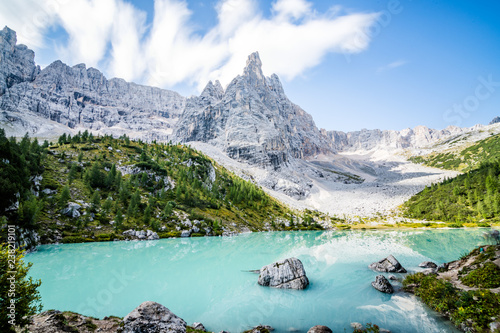 Fototapeta Naklejka Na Ścianę i Meble -  Lago di Sorapis in Italy