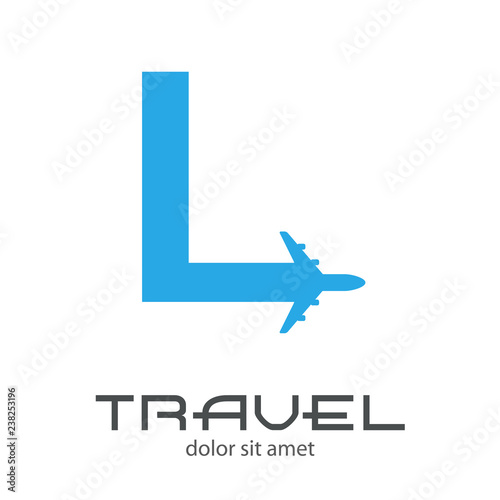 Logotipo TRAVEL con letra L con avión en color azul