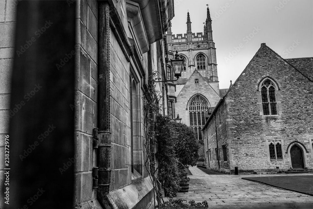 Obraz premium A view towards a religious building in a UK city
