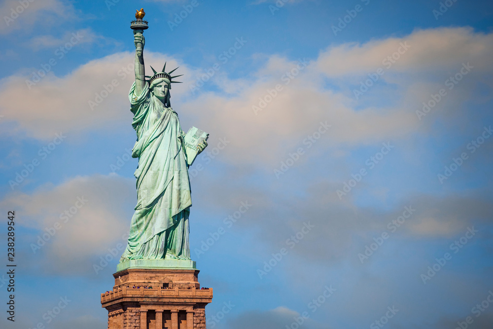 Obraz premium The Statue of Liberty against blue sky, New York City, USA