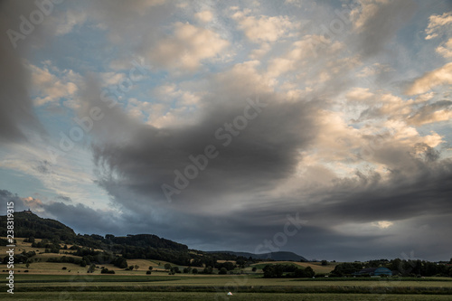 Fototapeta Naklejka Na Ścianę i Meble -  Gewitterwolken über dem Schwäbischen Albvorland