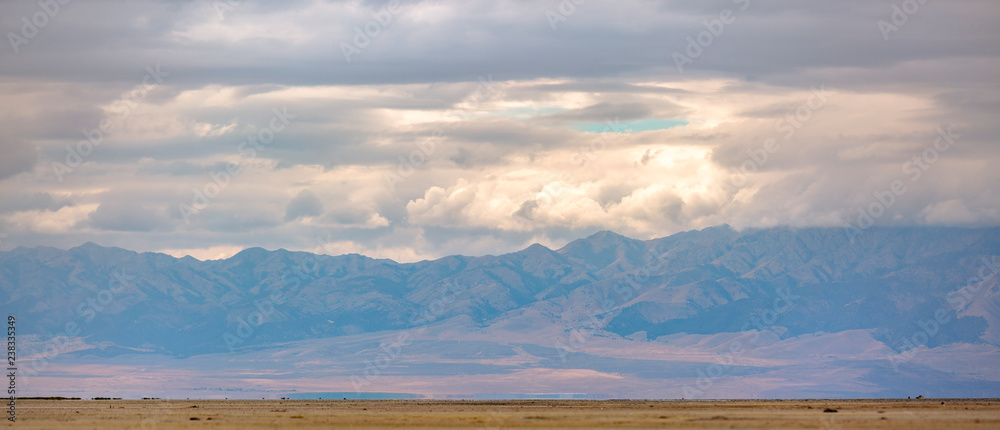 Spectacular view at the Great Salt Lake in Utah