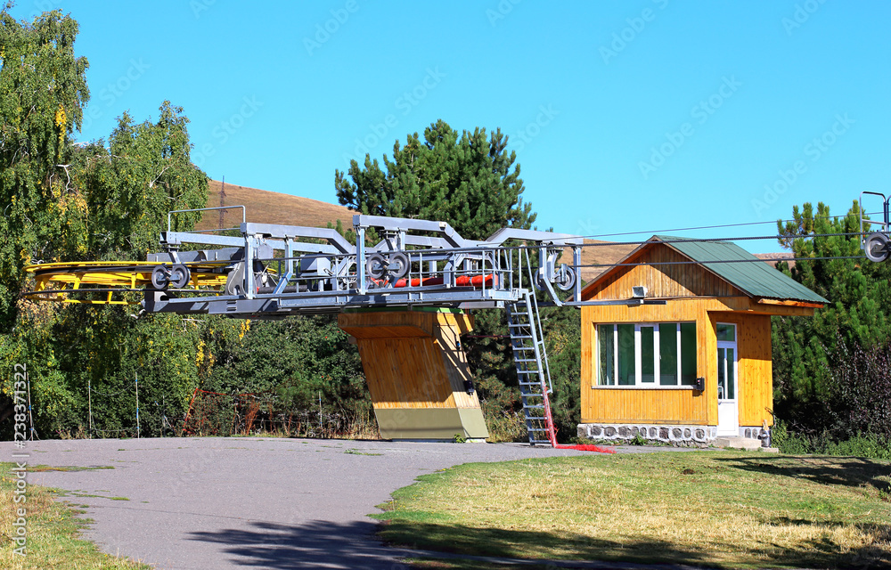 Ski lift station