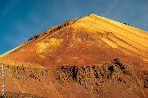 Tunupa volcano land