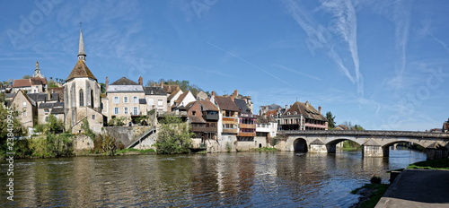 Argenton-Sur-Creuse, bords de Creuse photo