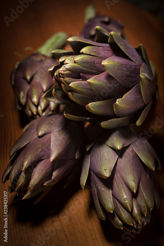 Palermo artichokes on wooden table