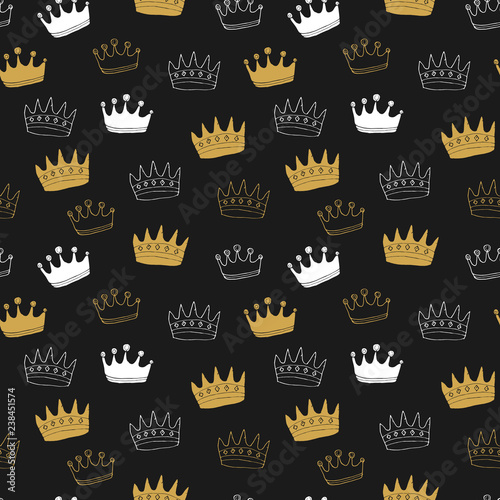 Crown Seamless Pattern, hand drawn royal doodles background, Vector Illustration
