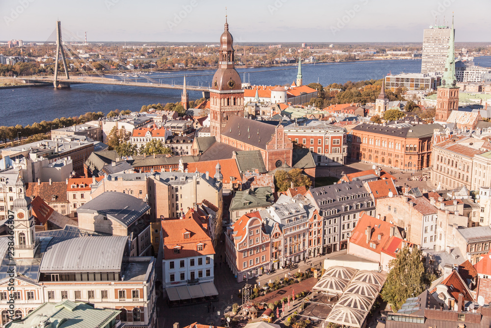 Blick von der Petrikirche auf die Altstadt von Riga