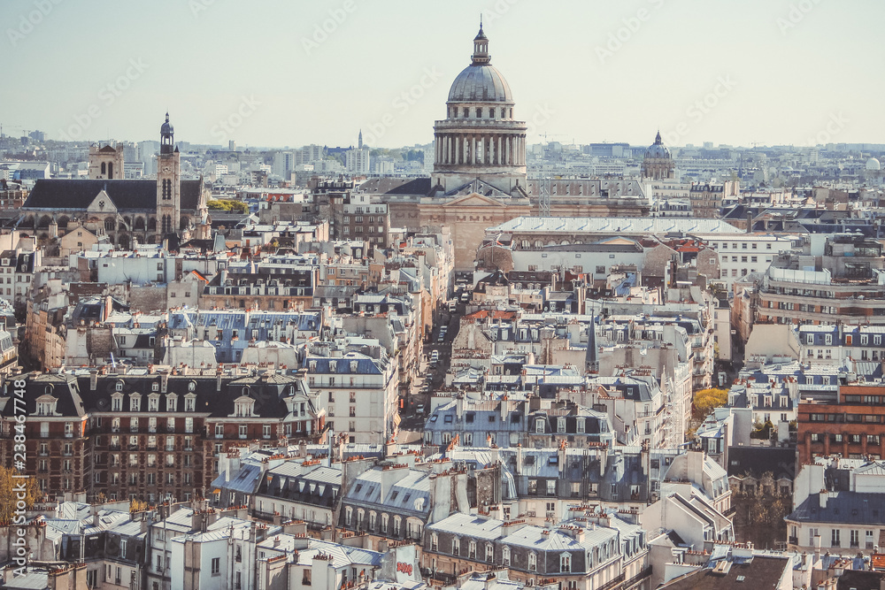 Das Panthéon und dächer von paris