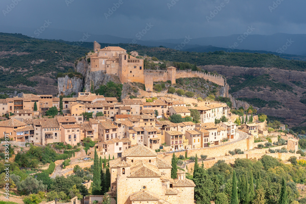 Fototapeta premium Wioska Alquezar, prowincja Huesca, Hiszpania