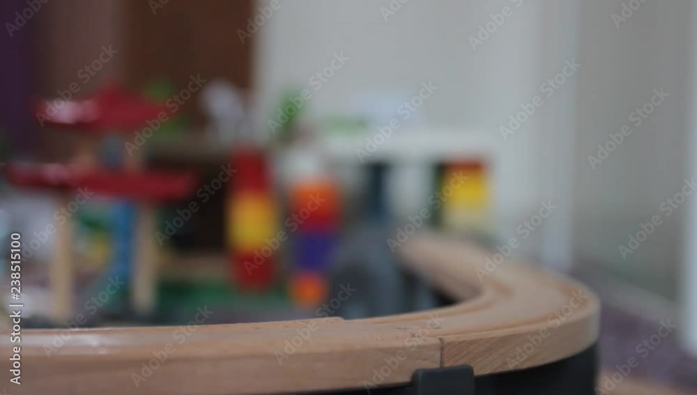 Petit train en bois
