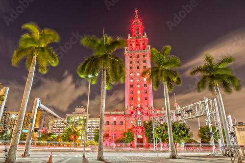 Freedom Tower in Miami © susanne2688