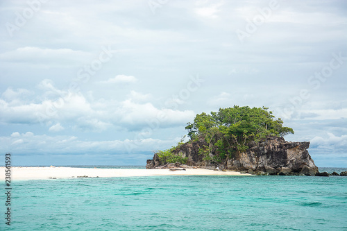 Fototapeta Naklejka Na Ścianę i Meble -  Seascape With Small Island, Koh Khai Island, Stun, Thailand