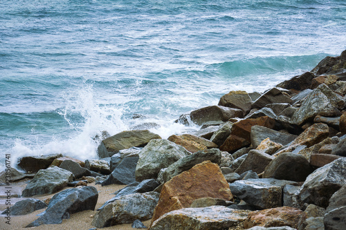 Stone In Green Sea With Wave © rakop_ton