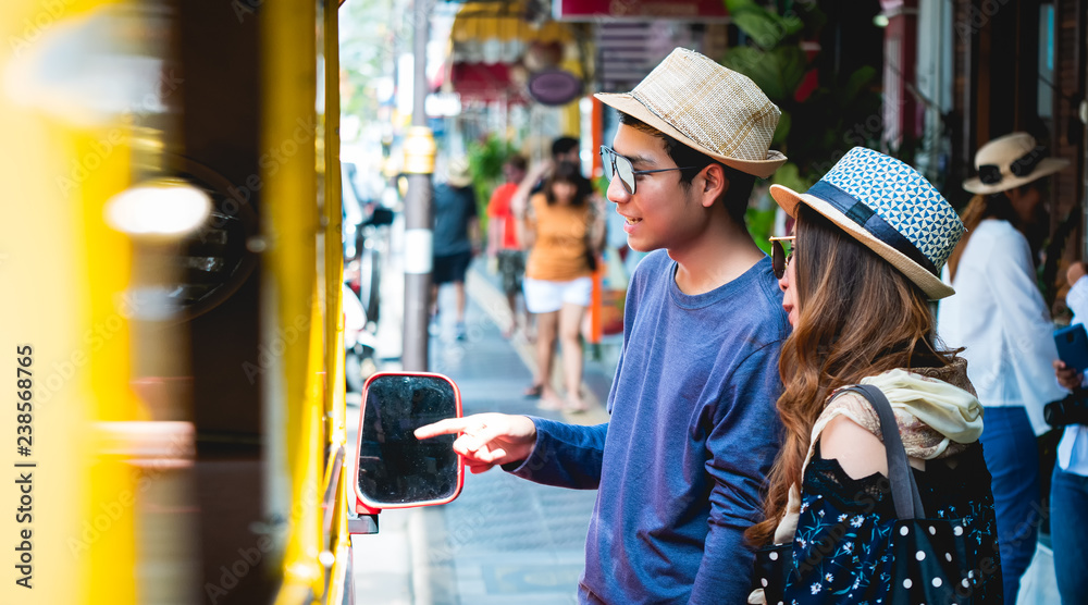 custom made wallpaper toronto digitalA couple of blogger tourists from Southeast Asia. Visit Phuket in Thailand are Asking Route price from driver in the old town of Phuket during write travel reviews with sunlight in travel concept .