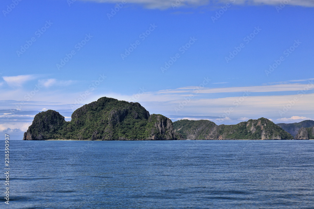 Sailing from Corong Corong-Bacuit bay E.of Entalula-Inatula-Shimizu-Matinloc islands. El Nido-Palawan-Philippines-0841