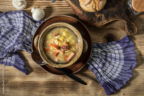 The sour soup made of rye flour.