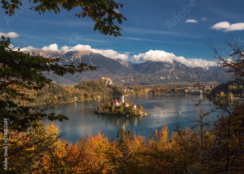 Bled lake with famous Pilgrimage Church of the Assumption of Maria and Alps at background, scenic landscape. © Valeriy