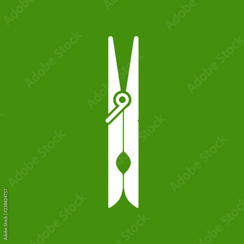 Illustration and icon of Set of three wooden cloth pegs