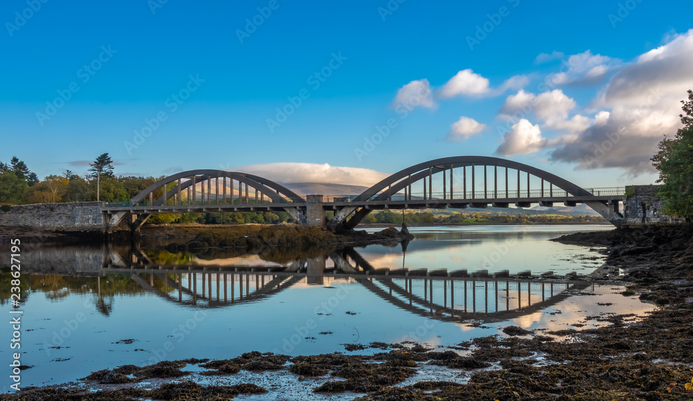 Obraz premium Suspension Bridge in charming small town of Kenmare (the little nest), on the ring of kerry and the ring of Beara, in the south of County Kerry, Ireland.