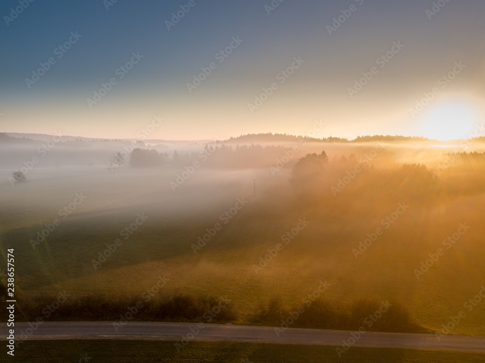 Obraz premium Sonnenaufgang bei Spaichingen/ Russberg