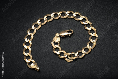 Men's gold link bracelet