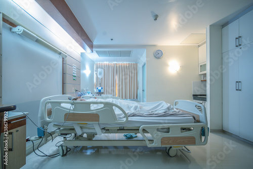 Canvas Print hospital recovery patient single room with fully furnished with a female patient