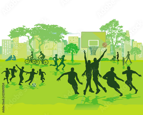 Sport und Spiel im Sommer im Park